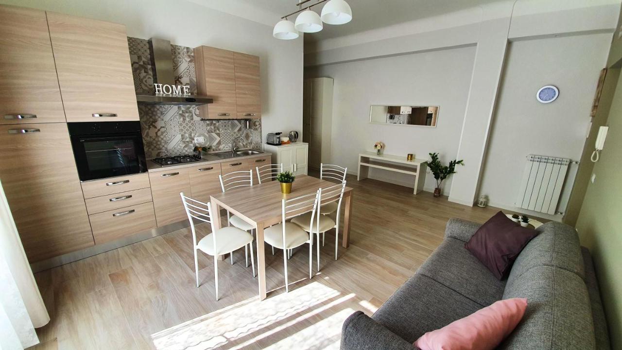 Plinio Home Castellammare di Stabia Bagian luar foto